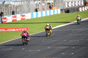 Thrilling third for Neave and Honda Racing UK at Donington Park