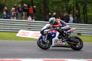 Glenn Irwin maintains championship lead after Oulton Park opener