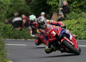 John McGuinness MBE retires from the RL360 Superstock Race 1