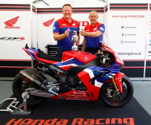 Honda collects the Manufacturer’s Award at this year’s Isle of Man TT Races