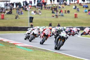 Sensational wins for the all-new Fireblade at Snetterton