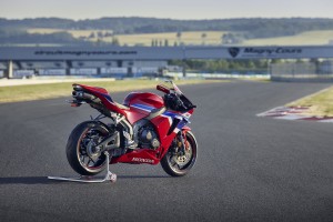 24YM_CBR600RR_LOCATION_0666