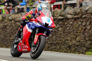 Harrison claims fourth podium finish for Honda Racing at the 2025 Isle of Man TT