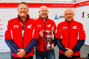 Honda Racing_TT_Manufacturer_Award-4