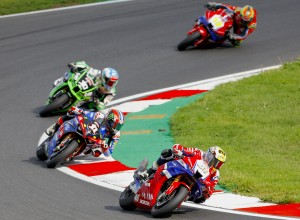 Honda Racing aims for solid results at Thruxton