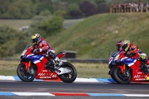 Honda Racing takes strong points from Thruxton