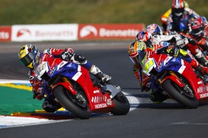 Honda Racing playing home ground advantage at Cadwell Park