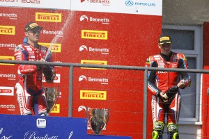 Honda Racing takes victory amid Cadwell Park podium bonanza