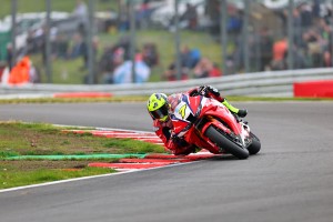 Points on the Superbike board for O'Halloran and Vickers